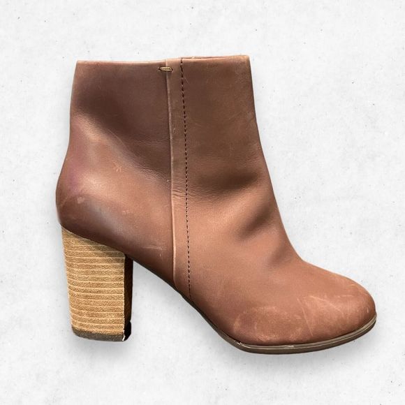 Vionic Kennedy Boots Ankle Bootie Brown Leather Heel Side Zip Womens Size US 7.5 - Picture 1 of 9